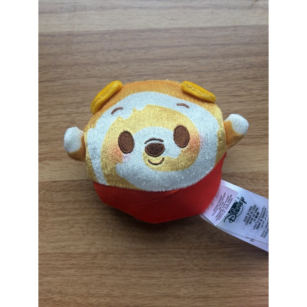 Disney Munchlings Honey Cake Winnie the Pooh Plush Baked Treats Collection